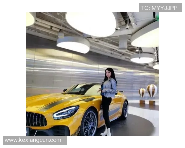 郭美美与足球明星的奇妙邂逅揭秘她们背后的故事与梦想